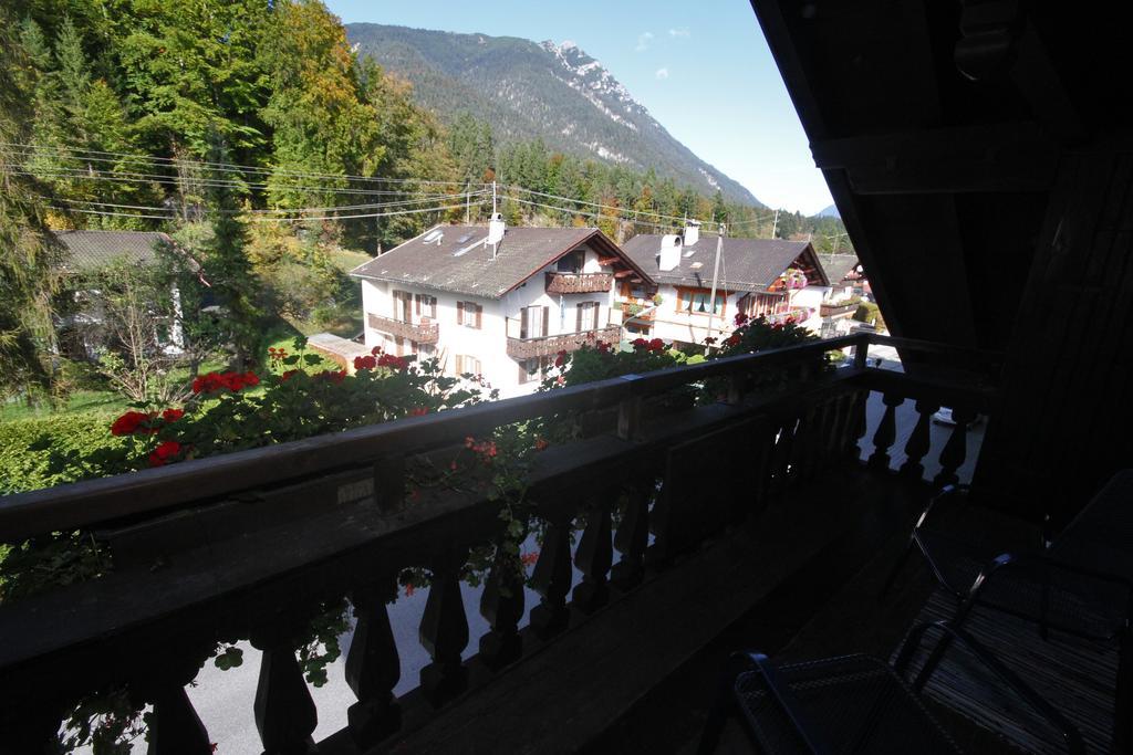 Zum Franziskaner Hotel Grainau Exterior photo